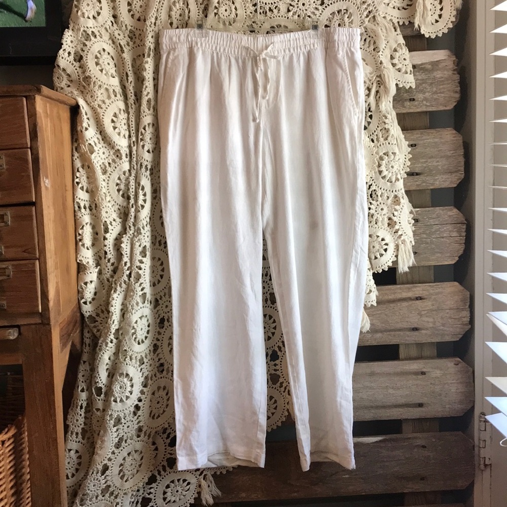 Old Navy white linen pant. EUC